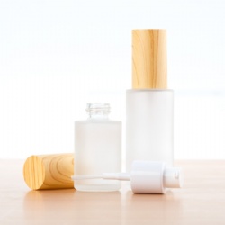 50ml toner glass bottle with Wooden decorative pattern plastic cap